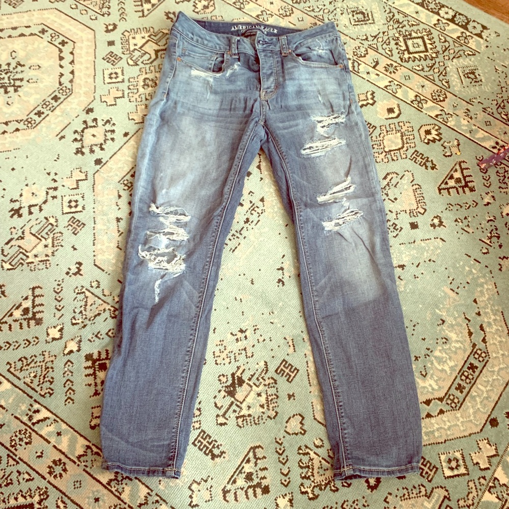 American Eagle Distressed Tomgirl Button Up Jeans